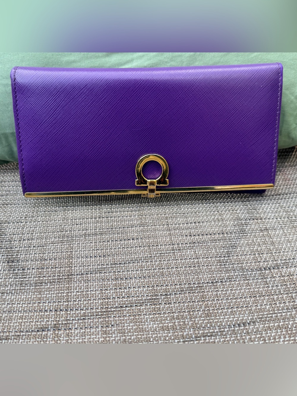 Salvatore Ferragamo Gancini Icona Continental Wallet